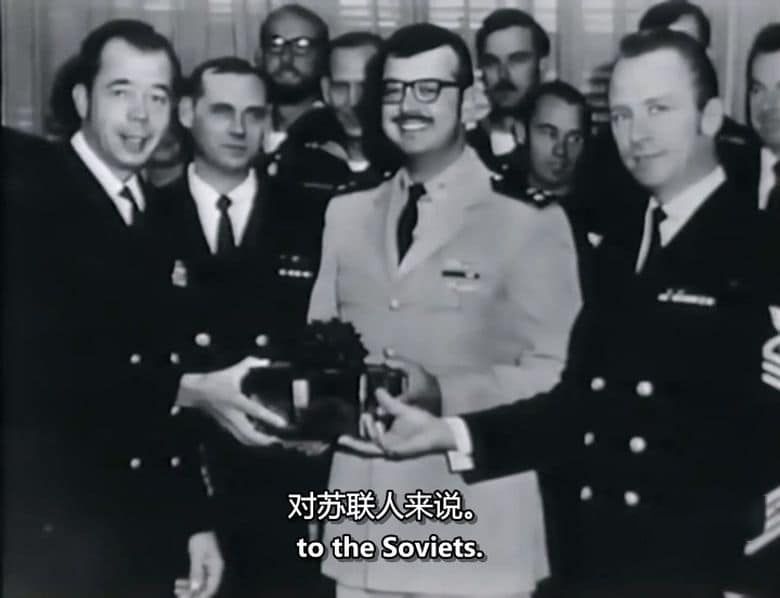 历史频道《美国潜艇间谍活动的不为人知的故事 Blind Man’s Bluff: The Untold Story of American Submarine Espionage 2001》英语中英双字 标清552P/MKV/1.2G 美国潜艇间谍插图6 历史频道《美国潜艇间谍活动的不为人知的故事 Blind Man’s Bluff: The Untold Story of American Submarine Espionage 2001》英语中英双字 标清552P/MKV/1.2G 美国潜艇间谍插图6