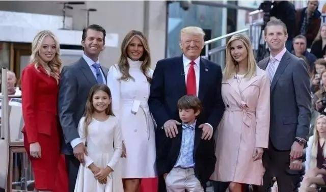 BBC纪录片《特朗普家族:从移民到总统 Meet the Trumps: From Immigrant to President 2017》英语中字 1080P/MP4/368MB 特朗普家族纪录片插图1 BBC纪录片《特朗普家族:从移民到总统 Meet the Trumps: From Immigrant to President 2017》英语中字 1080P/MP4/368MB 特朗普家族纪录片插图1