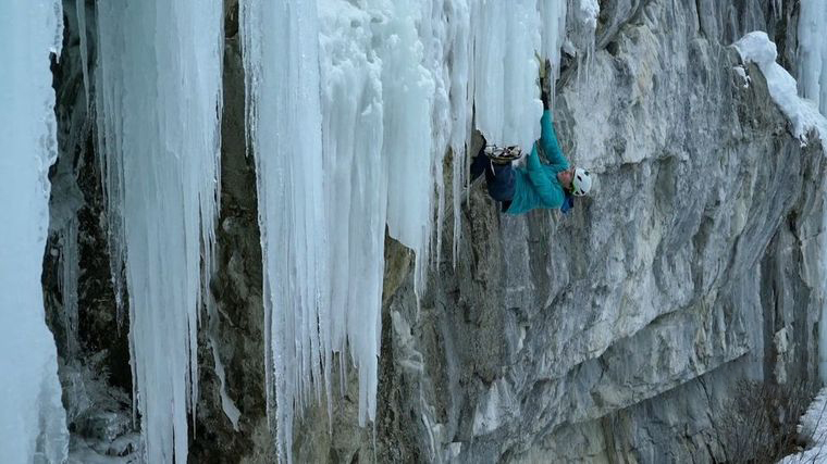 美国纪录片《登山家 The Alpinist 2021》英语中字 1080P/MP4/3.29G 独自攀登插图2 美国纪录片《登山家 The Alpinist 2021》英语中字 1080P/MP4/3.29G 独自攀登插图2