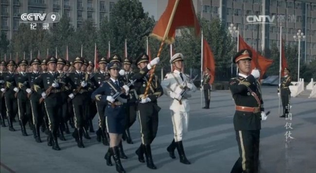 央视纪录片《中国仪仗兵 The Pla Guard Of Honor 2017》全3集 国语中字 1080P/MKV/5.37G 中国仪仗兵揭秘插图1
