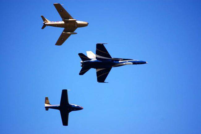 IMAX纪录片《飞行传奇3D Legends Of Flight 2010》英语中字 1080P/MKV/4.32G 飞行纪录片插图2 IMAX纪录片《飞行传奇3D Legends Of Flight 2010》英语中字 1080P/MKV/4.32G 飞行纪录片插图2
