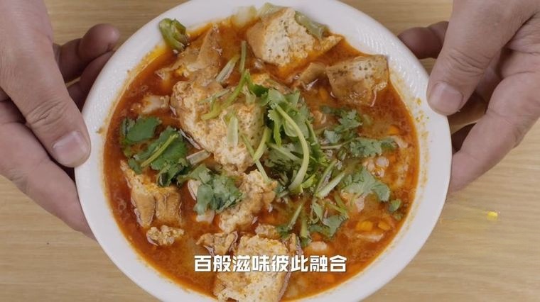 国产纪录片《宵夜江湖 Taste Humanity at Night 2019》全8集 国语中字 1080P/MP4/5.08G 美食纪录片下载插图2 国产纪录片《宵夜江湖 Taste Humanity at Night 2019》全8集 国语中字 1080P/MP4/5.08G 美食纪录片下载插图2
