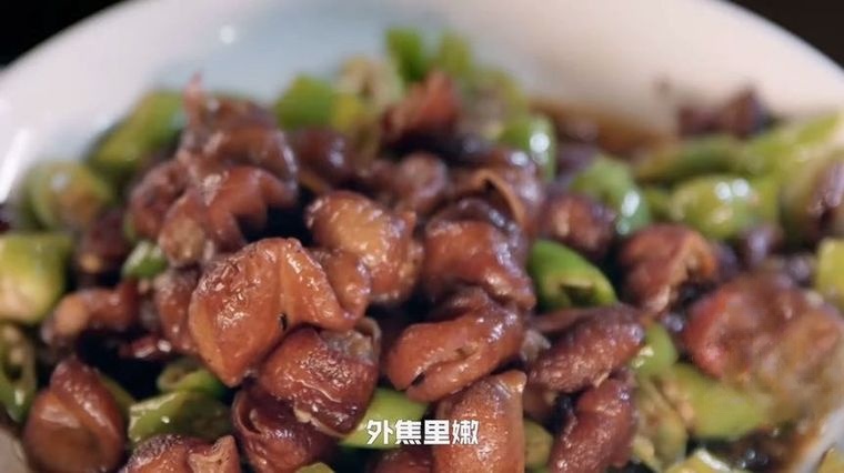 国产纪录片《宵夜江湖 Taste Humanity at Night 2019》全8集 国语中字 1080P/MP4/5.08G 美食纪录片下载插图7 国产纪录片《宵夜江湖 Taste Humanity at Night 2019》全8集 国语中字 1080P/MP4/5.08G 美食纪录片下载插图7